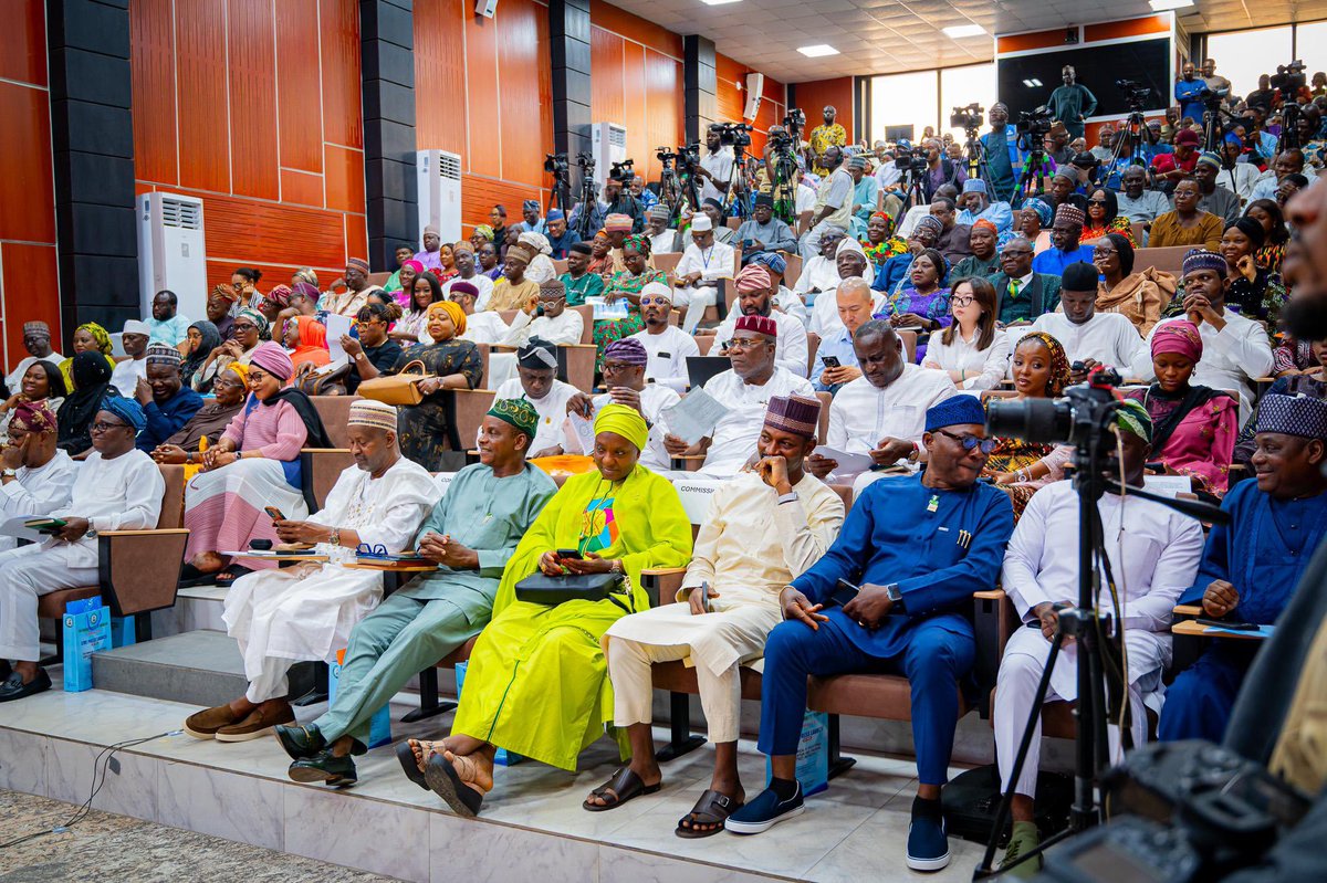 FEDERAL GOVERNMENT LAUNCHES TVET INITIATIVE TO EMPOWER NIGERIAN YOUTH WITH INDUSTRY-RELEVANT SKILLS
 
In a major step toward repositioning technical education as a catalyst for economic transformation, I and the Honourable Minister of State for Education, Professor Suwaiba Said