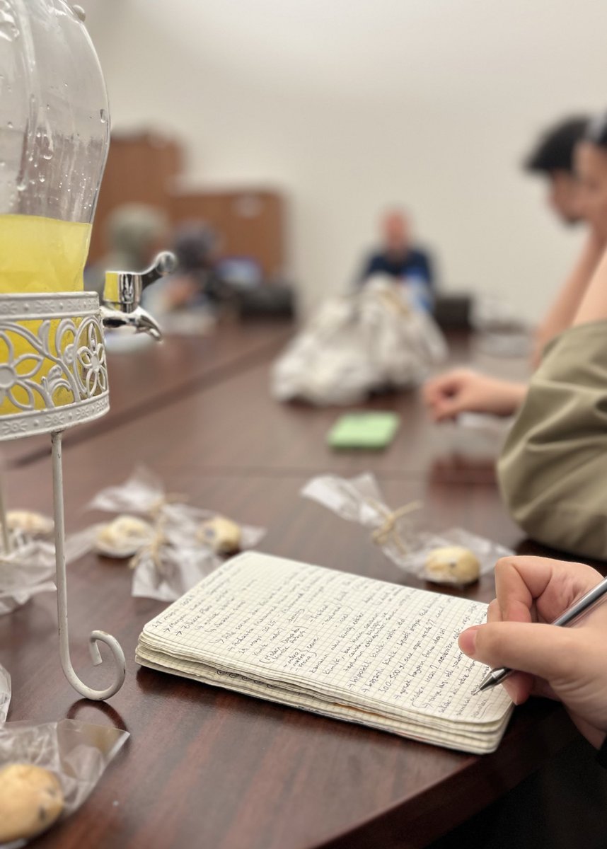 “Modern Dünyada Kimlik Arayışı” konulu konferansımızı kıymetli hocamız Doç. Dr. Muhammet Öztabak’ın katılımıyla gerçekleştirdik. Bizlerle kıymetli bilgi ve birikimini paylaşan Muhammet Öztabak hocamıza teşekkür ederiz 💐