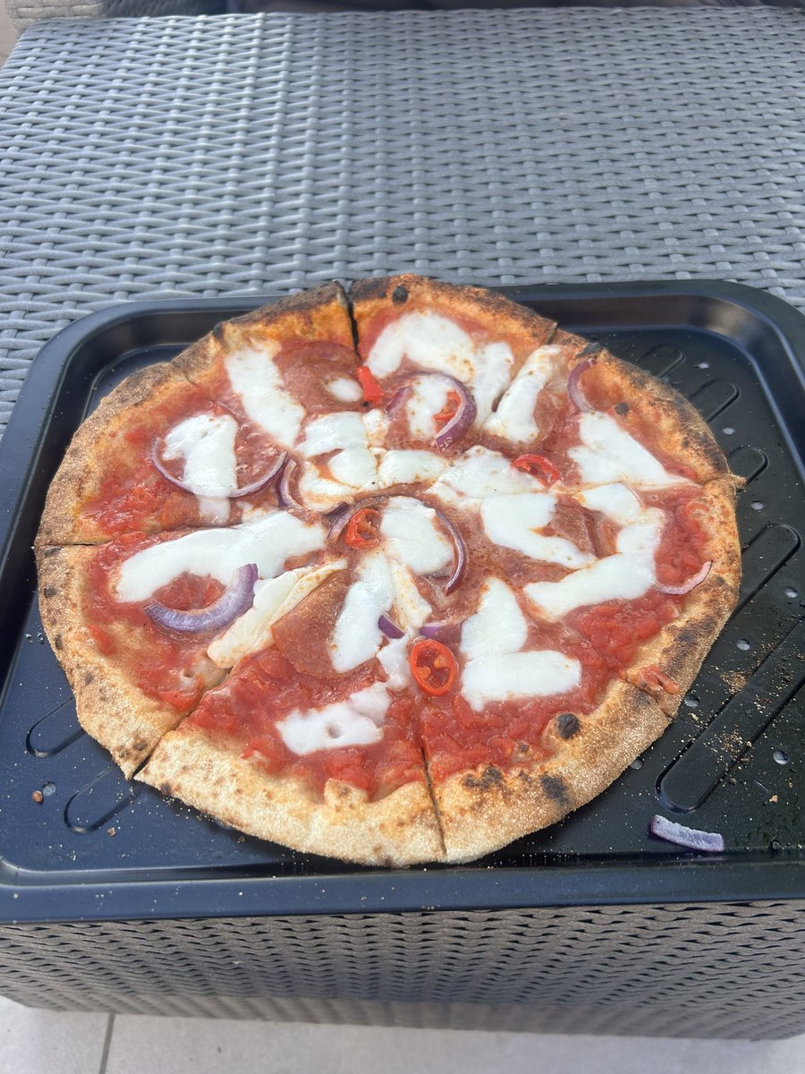 Brad.XRP (@xartpl) on Twitter photo What we saying <a href="/AzzerpardisXRPL/">๐พ๐๐๐ ๐๐ค๐ฃ๐ฎ ๐จโ๐ณ</a>
Marinara
Garlic butter, mozzarella and red onion
Pepperoni, chilli, red onion and mozzarella.
Fresh mozzarella was abit wet even though I left it to drain for 24 hours What we saying <a href="/AzzerpardisXRPL/">๐พ๐๐๐ ๐๐ค๐ฃ๐ฎ ๐จโ๐ณ</a>
Marinara
Garlic butter, mozzarella and red onion
Pepperoni, chilli, red onion and mozzarella.
Fresh mozzarella was abit wet even though I left it to drain for 24 hours