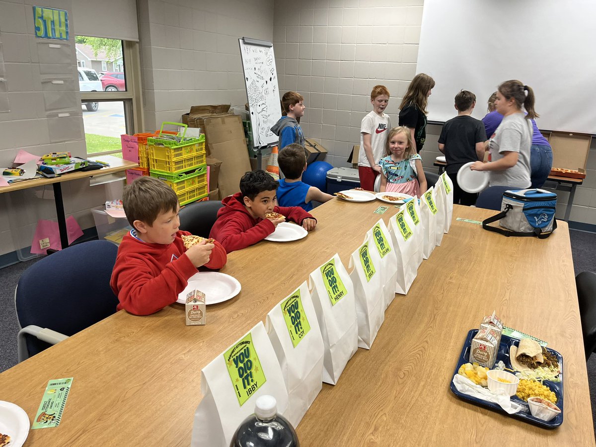 Perfect Attendance = Pizza Party 
Tons of fun supporting Butler elementary students who had perfect attendance this year! If you ever need to smile, have lunch with 10 first through fifth graders!
<a href="/AdavidsonAaron/">Aaron</a> 

#proud2bFD