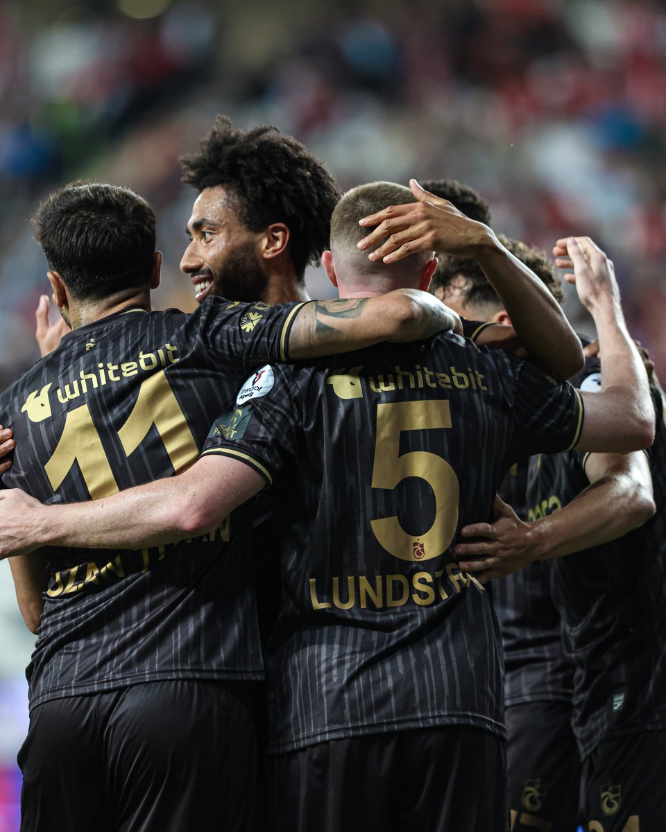 John Lundstram’ın attığı gol sonrası sevincimiz ❤️💙