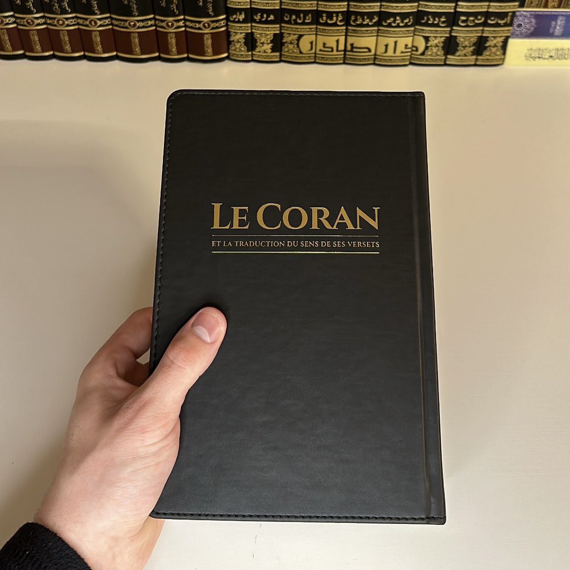 LibrairieAyyub's tweet photo. On a 5 Qur’ân Tawbah à offrir à 5 personnes d’entre vous !

Pour ceci il te suffit de RT ce tweet. https://t.co/lVYO35L3Fu