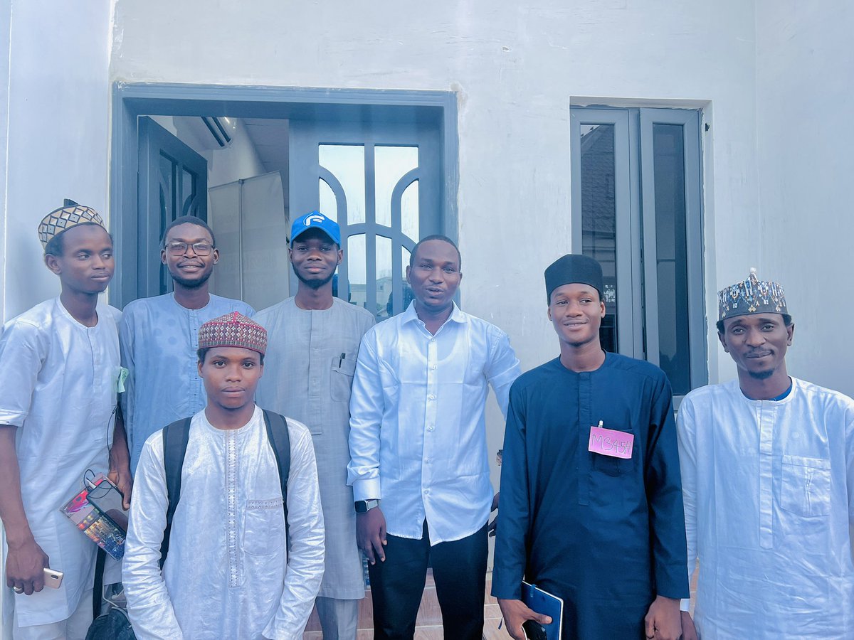 ibrahimatix0x01's tweet image. Had an amazing time at Founders’ Friday Kano, I had the privilege of attending alongside my CEO Muhammad Auwal Ahmad, and it was truly inspiring to connect with so many brilliant minds in the tech ecosystem. 

#FoundersFriday #KanoTech #Flowdiary