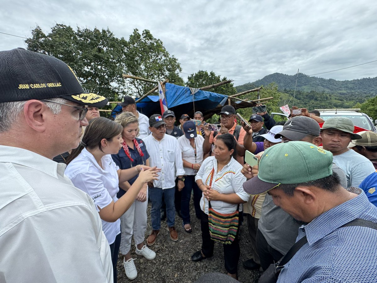 Astrid Salazar tweet media