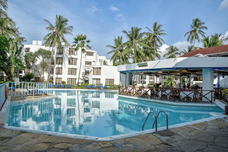 elyzza_tours's tweet photo. 50% twende Mombasa discount…
#NORTH_COAST_BEACH_HOTEL_ACCOMMODATION_DEAL!
For 4 days, 3 nights at only Ks. 25,999pp sharing
Offer valid until 31st JULY, 2025!🧵
Sportsview Hotel Kasarani president samia #SpainWordExpo Juja Farm Gardens2 Messiah Ruto Delivers #StageManaged https://t.co/5EWpossjpm