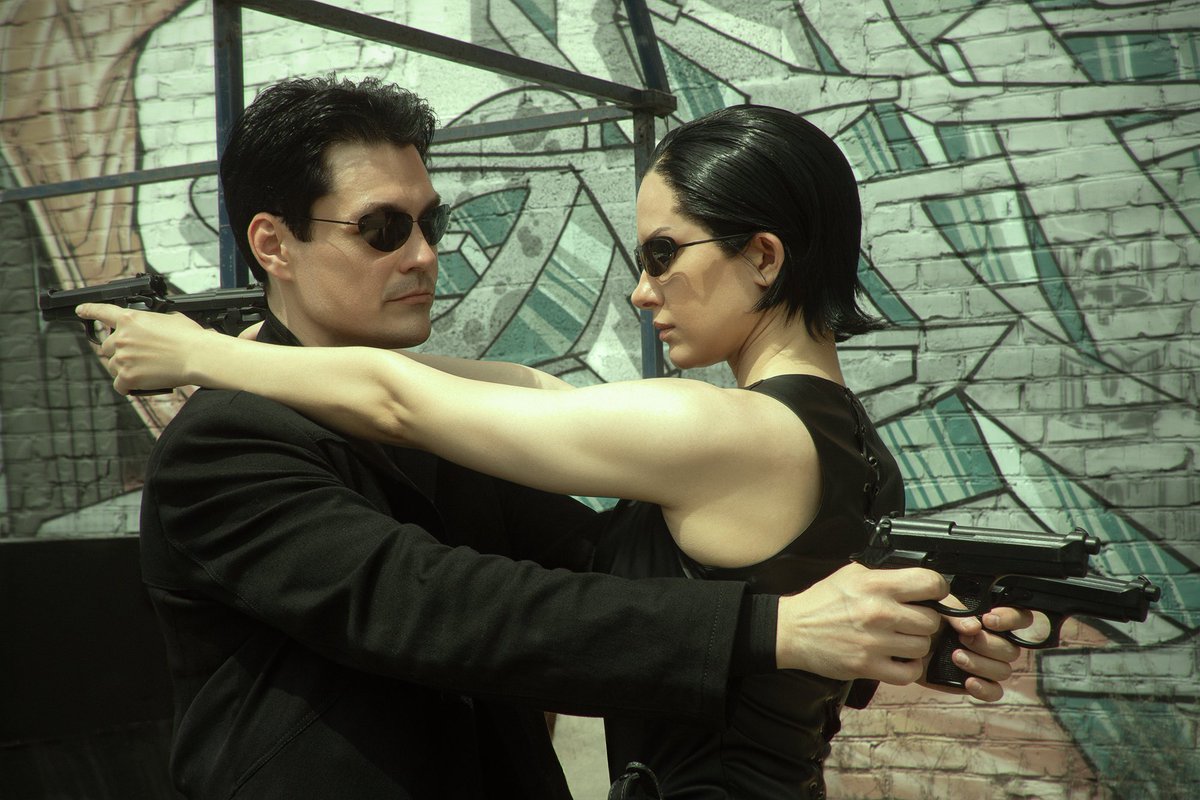 Girl_in_BlueBox's tweet image. Ну мы 😎