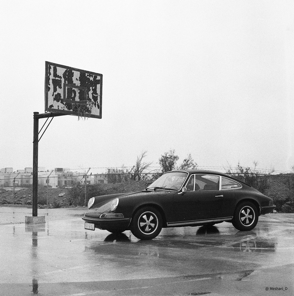 Meshari_D's tweet image. Porsche 911t - 1970
Darkroom Printing
📷: Hasselblad 500C
🎞️: Pancro 400 Film