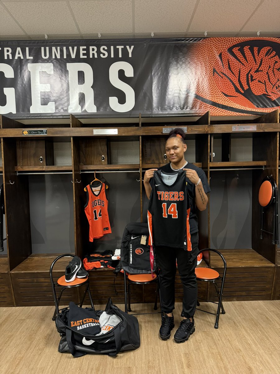 Latai Charles (@lataicharles) on Twitter photo Thank you to Coach <a href="/HeatherRobben/">Heather (Robben) Hurt</a> for bringing me out on an amazing visit today! Blessed to receive an offer from East Central University!! π§‘π€ Thank you to Coach <a href="/HeatherRobben/">Heather (Robben) Hurt</a> for bringing me out on an amazing visit today! Blessed to receive an offer from East Central University!! π§‘π€
