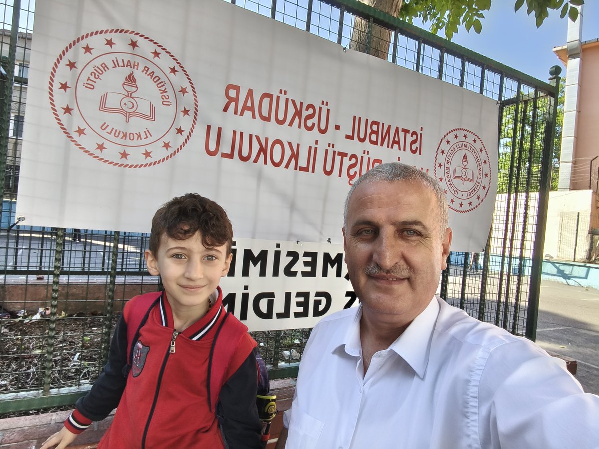 alaattin3469's tweet photo. Değerli Velilerimiz, Öğretmenlerimiz ve Katılımcılarımız,
Okul Aile Birliğimiz tarafından "Okulu Yarına Taşıyalım" projesi kapsamında düzenlenen kermesimize gösterdiğiniz yoğun ilgiye teşekkür ediyorum. Emeği geçen tüm  eğitim gönülllülerine  Teşekkürler... https://t.co/dP9ZqRTKgv