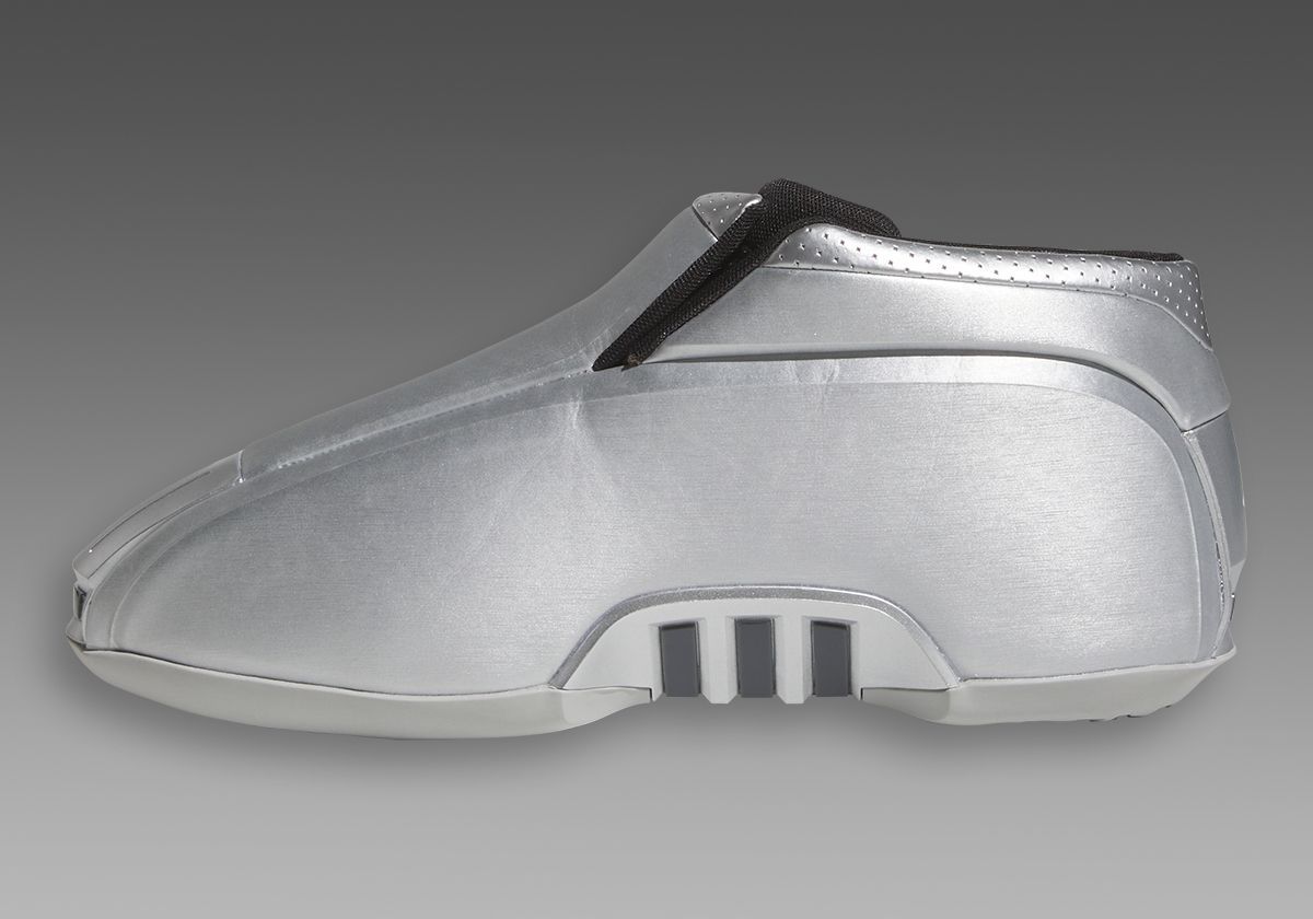 JustFreshKicks's tweet image. adidas Crazy 2 "Silver Metallic" Returning Summer 2025 🩶