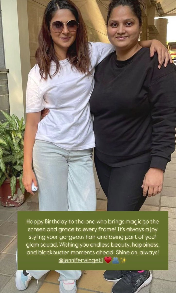 Sharda's wishing Jen birthday ❣ 
#JenniferWinget