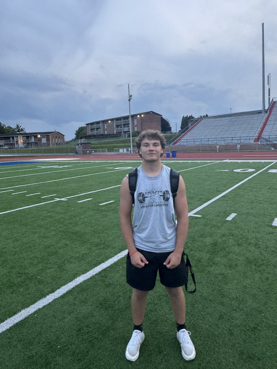 Kyle Stup (@kyle_stup) on Twitter photo Had a great time at <a href="/ShipFootball/">Shippensburg Football</a> for the amazing camp learned a lot
<a href="/DbeardDan/">Dan Beard</a> <a href="/CoachMundis/">Connor Mundis</a> <a href="/TonyShermeyer/">Tony Shermeyer</a> <a href="/mustangs_swfb/">South Western Mustangs Football</a> Had a great time at <a href="/ShipFootball/">Shippensburg Football</a> for the amazing camp learned a lot
<a href="/DbeardDan/">Dan Beard</a> <a href="/CoachMundis/">Connor Mundis</a> <a href="/TonyShermeyer/">Tony Shermeyer</a> <a href="/mustangs_swfb/">South Western Mustangs Football</a>