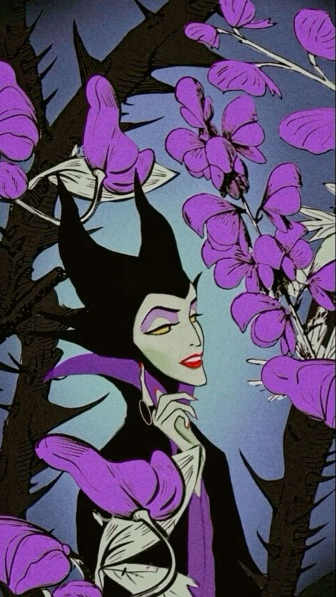 Happy Friday. Have a beautiful day all. 
#FridayVibes #FridayFeeling #horrorchick