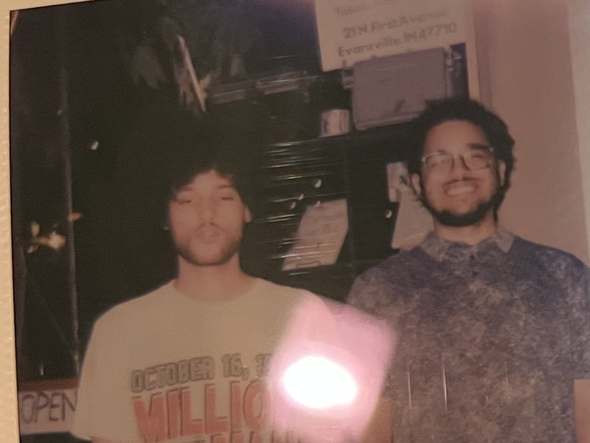 'Vice Love' feat .<a href="/DabSquad_Slank/">SLANK</a> 
Spotify - open.spotify.com/track/0OayNCYJ…
Apple Music - music.apple.com/us/album/vice-…