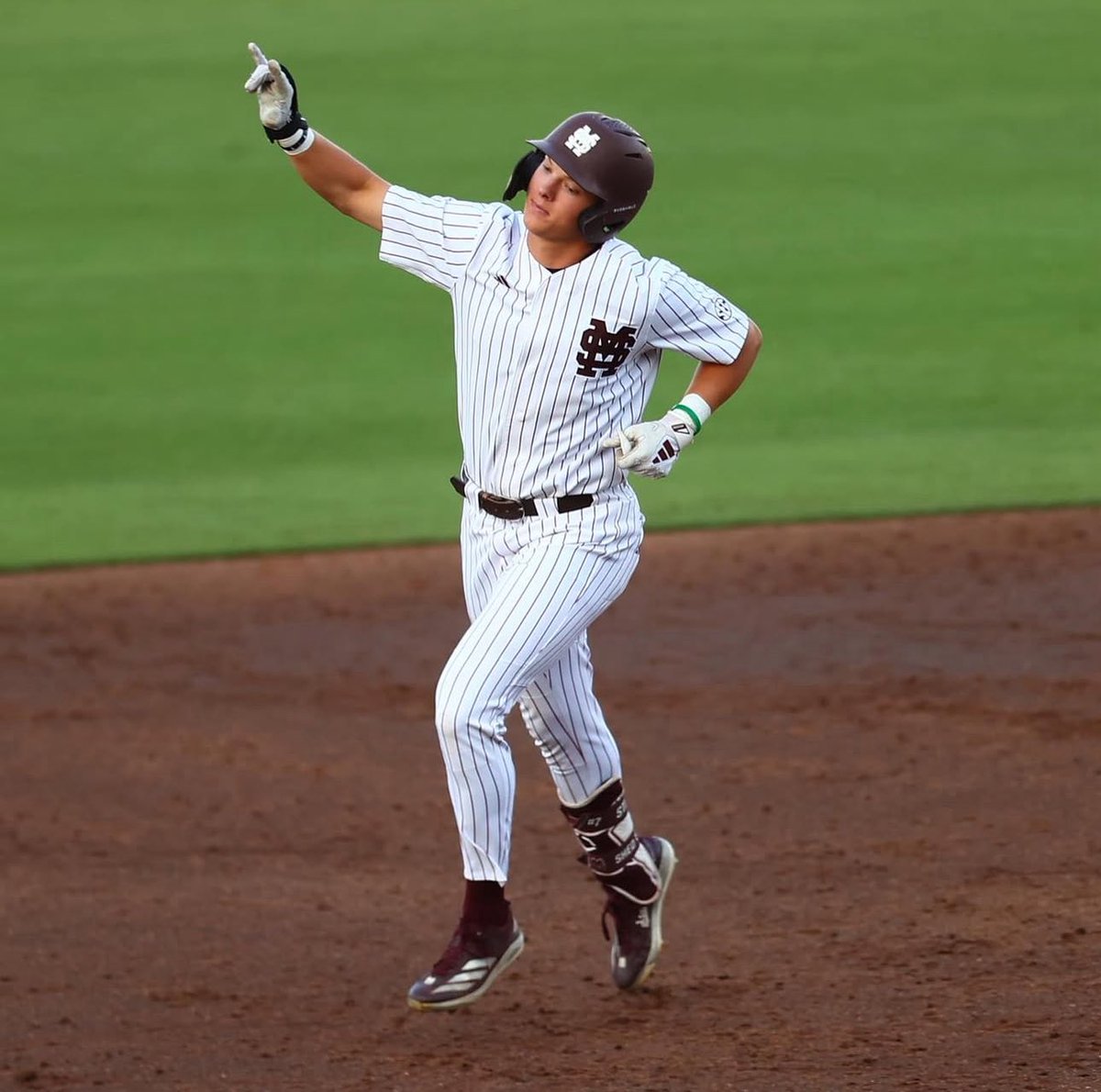 Best of luck to the three former Bears who are playing in NCAA Regionals!

- Simon Gregersen (Kentucky)
- Brodie Kresser (West Virginia)
- Reed Stallman (Mississippi State)

#DMACCBaseball 🐻⬇️