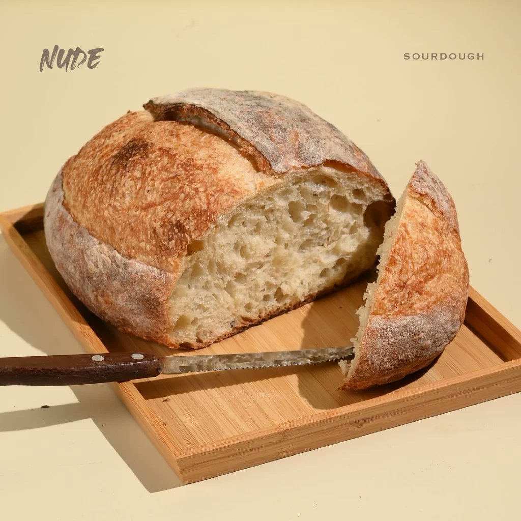 NusaJawa_ID's tweet image. Rasakan keaslian roti sehat! 🍞✨ Artisan Sourdough ini bukan cuma lezat, tapi juga Vegan &amp;amp; High Fiber. Dibuat dengan metode artisan untuk rasa otentik yang bikin nagih. Sarapan sehatmu kini naik level! 

tinyurl.com/NSSourdough

#ArtisanSourdough #SourdoughBread #VeganBread