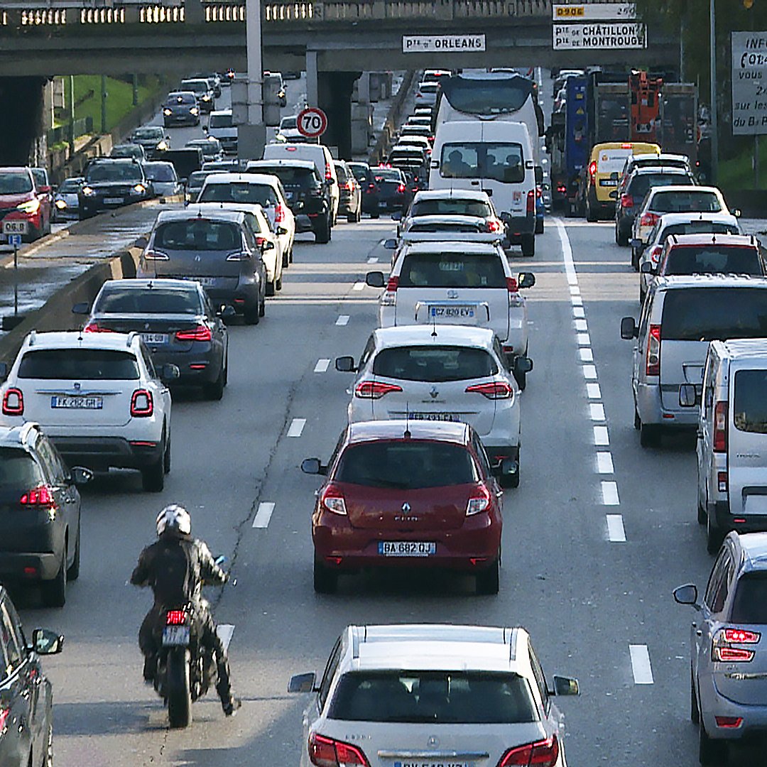 C dans l'air (@cdanslair) on Twitter photo ⬛<a href="/BMoreauLaplane/">Bernadette Moreau</a>, déléguée générale de la Fondation Vinci Autoroutes, sera l'invitée de <a href="/AxeldeTarle/">Axel de Tarlé</a> dans #cdanslair.
Elle nous décryptera les résultats du baromètre de la conduite responsable et nous donnera aussi son analyse des comportements à risques des conducteurs. ⬛<a href="/BMoreauLaplane/">Bernadette Moreau</a>, déléguée générale de la Fondation Vinci Autoroutes, sera l'invitée de <a href="/AxeldeTarle/">Axel de Tarlé</a> dans #cdanslair.
Elle nous décryptera les résultats du baromètre de la conduite responsable et nous donnera aussi son analyse des comportements à risques des conducteurs.