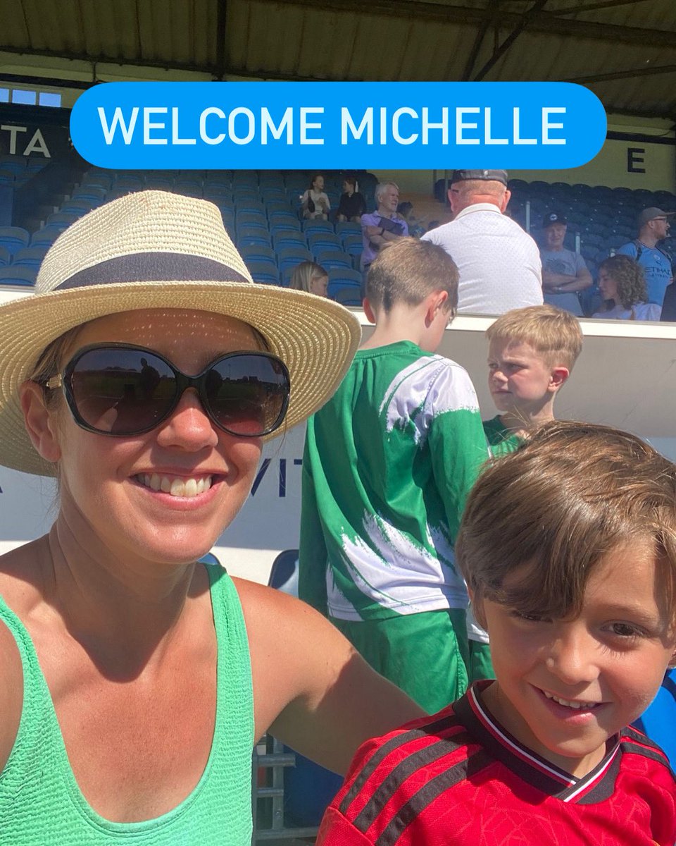 A Big Woodley Albion welcome to our new secretary Michelle ⚽️💙💚👏🏼

Hi there, I’m Michelle who is a mum of one boy who plays for Woodley Greens under 8 team!