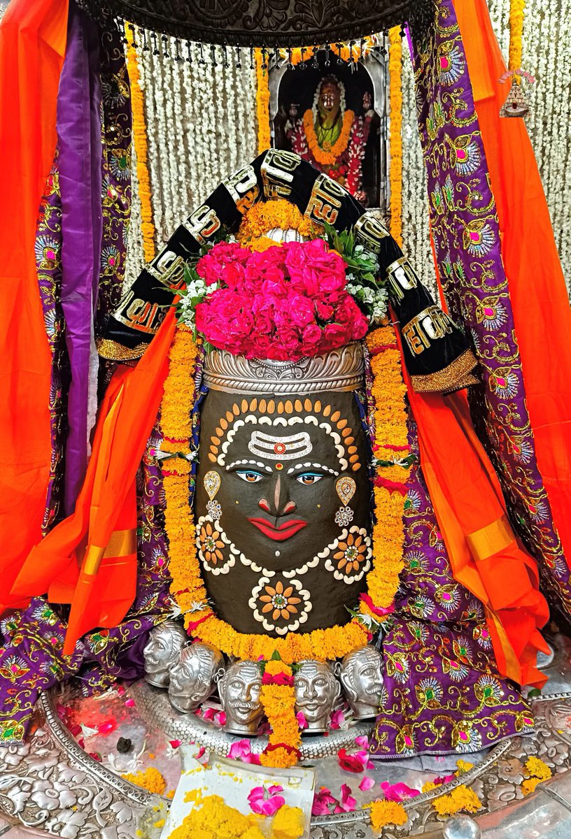 श्री महाकालेश्वर ज्योतिर्लिंग जी के आज के संध्या आरती शृंगार दर्शन  30.05.2025