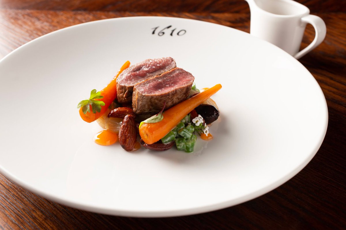 Celebrate Dad at The Globe Inn this Father's Day! We're opening specially on Sun, June 15th. Enjoy our full menu in Burns' historic howff. Limited spots!

Book here: tinyurl.com/mvfw2xk9