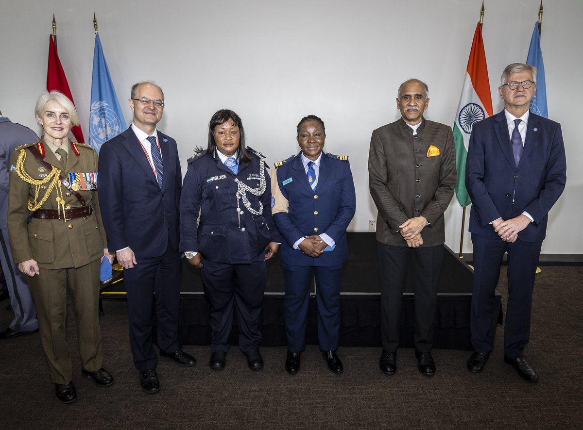 On #PKDay2025, the UN honoured two outstanding female peacekeepers:

Sqn. Leader Sharon Mwinsote Syme 🇬🇭, Military Gender Advocate of the Year Award 2024 and Supt. Zainab Gbla 🇸🇱, UN Woman Police Officer of the Year Award 2024