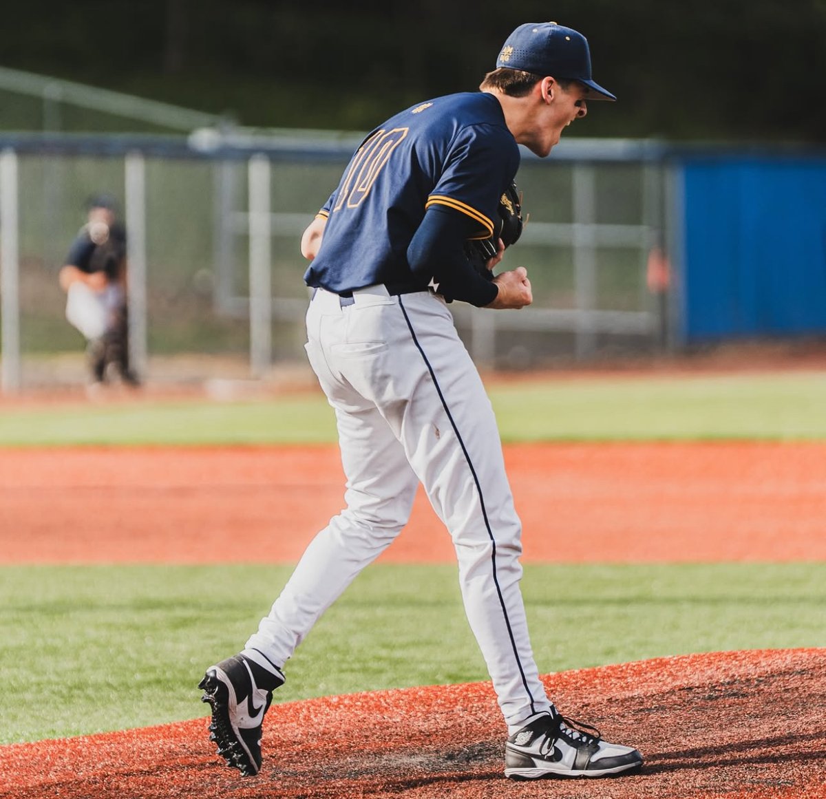 Saint Ignatius Baseball (@sihsbaseball1) on Twitter photo π¨ π¨ π¨ GAME DAY π¨ π¨ π¨
π GlenOak Golden Eagles
βοΈ OHSAA District Championship
ποΈ North Ridgeville High School
π North Ridgeville, OH
β° 2:00pm
ποΈ ohsaa.org/tickets
ποΈ <a href="/SIHSSports/">SIHS Sports</a>
πΊ ignatiuswildcats.com/sports/2024/1/β¦
#GoCats | #TogetherForever π¨ π¨ π¨ GAME DAY π¨ π¨ π¨
π GlenOak Golden Eagles
βοΈ OHSAA District Championship
ποΈ North Ridgeville High School
π North Ridgeville, OH
β° 2:00pm
ποΈ ohsaa.org/tickets
ποΈ <a href="/SIHSSports/">SIHS Sports</a>
πΊ ignatiuswildcats.com/sports/2024/1/β¦
#GoCats | #TogetherForever
