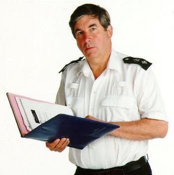 We would like to wish Chief Superintendent Charles Brownlow played by Peter Ellis, Happy Birthday 🥳 🎂  #TheBill