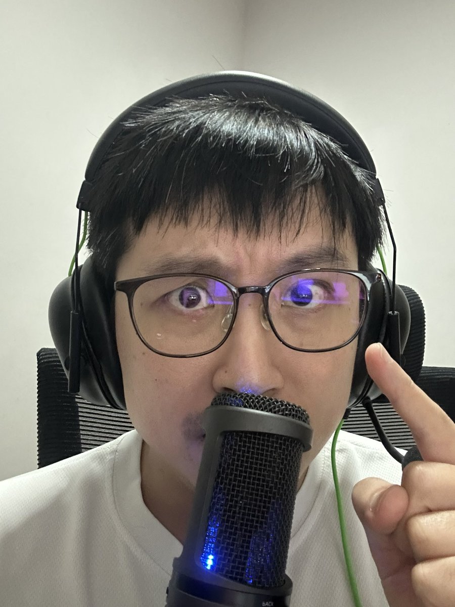 This is how Halo players in Asia be talkin to me in these 8s lobbies. Explore how Halo is played beyond NA and Europe. LIVE NOW: twitch.tv/reflexeon #hcs #halo