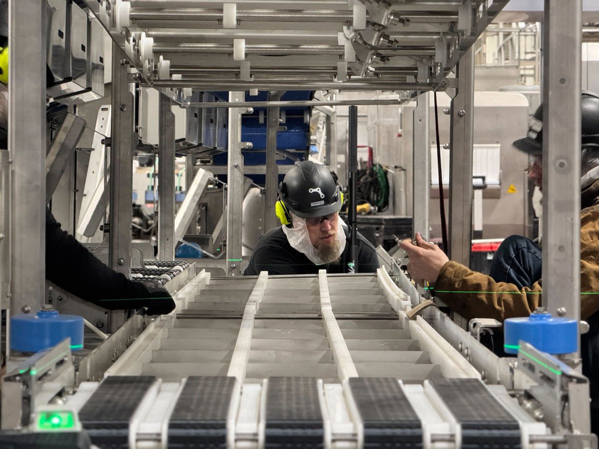 SeeMarbleTech's tweet image. Congratulations to our team after completing our largest deployment of Marble Pack-Off systems, fully automating the pack-off department at a large beef processor! The smooth start-up after install shows what their focused, cross-functional planning and execution can achieve.