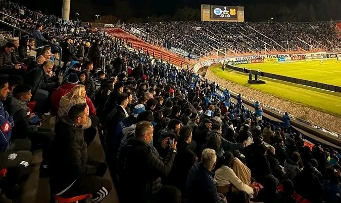 No busques porque no hay nadie igual🚂💨🔵⚪️🔵
Les arde, Me Encanta🤣🤣
Volvemos y se mueren