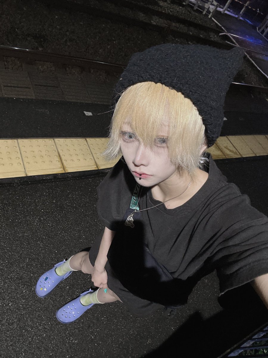 ·. ⟡ 🖤⟡🖤⟡🖤⟡🖤⟡.·