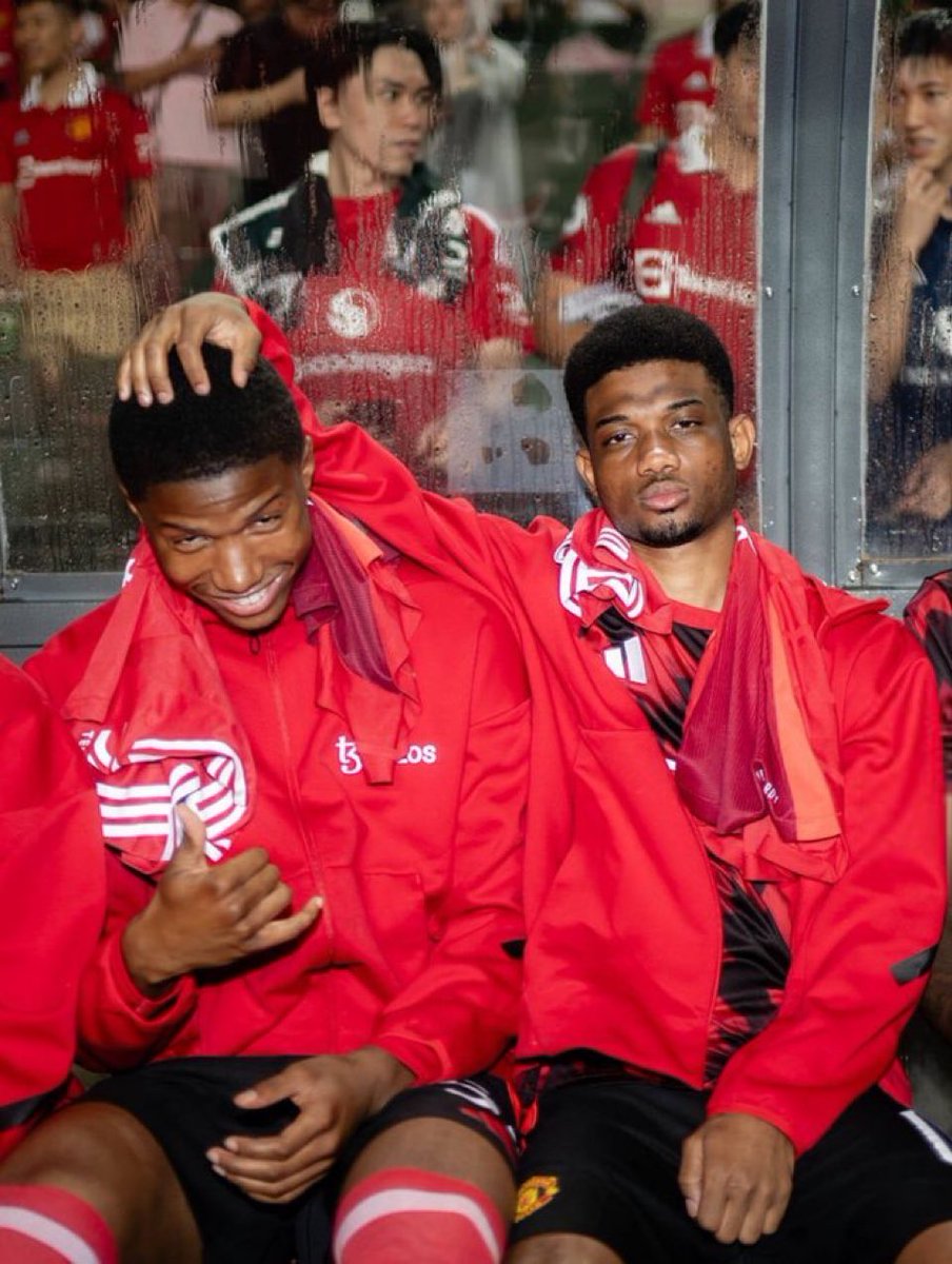 centredevils. tweet media