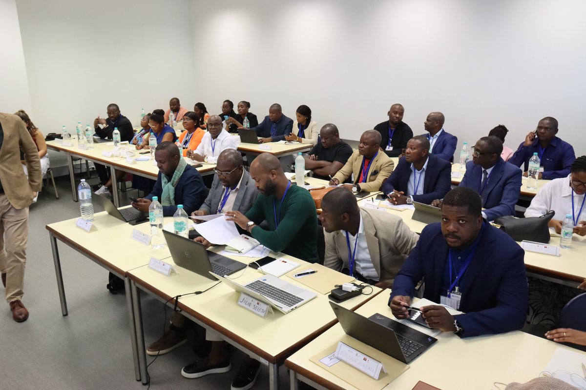 Manuela Carneiro tweet media