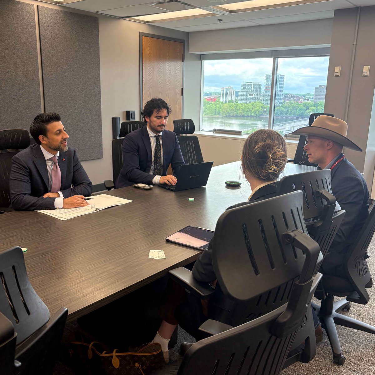 CCA looks forward to working with the Honourable Maninder Sidhu, Minister of International Trade. The Canadian beef and live cattle sector exports more than $7 billion annually and we’re excited for growing trade opportunities. We appreciate Minister Sidhu making time to meet