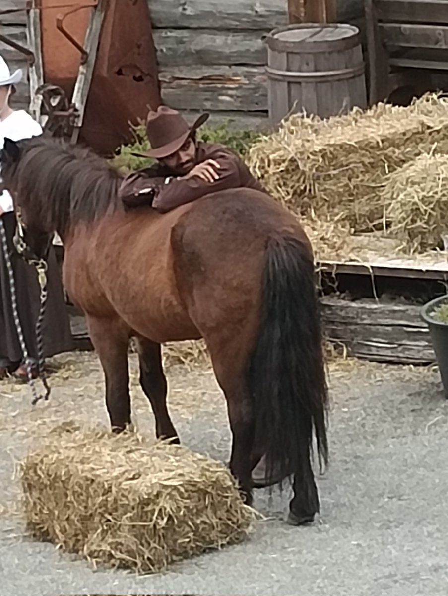 🤠!