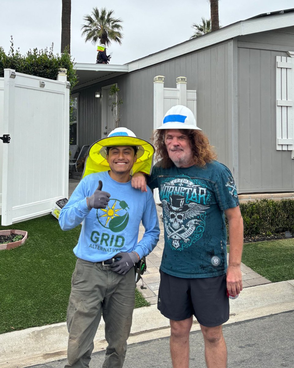 “Riverside is getting expensive to live in. I want to make sure my mom is taken care of, and lowering the cost of our electricity bills makes that easier.” –Eddy, Eastside homeowner ⚠️Eastside community: funding for no-cost solar is ENDING. Apply today: 951-465-2860 HABLA ESPAÑOL