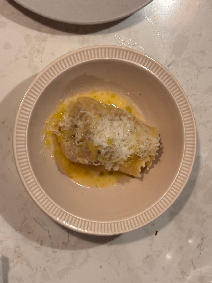 Restaurant Mine is a little bistro hidden away in the cobbled Old Brewery Yard.

Expect simple seasonal dishes with big flavours. From Twice-Baked Davidstow Cheddar Souffle to Pan-Roasted Monkfish Tail.

Just make sure you start with a crab fritter or three..

#MichelinGuide