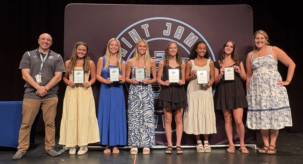 St. James Sharks Women’s Soccer ⚽️🦈 tweet media