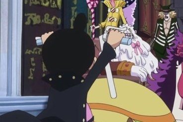 "อะไรเนี่ยยย พวกพี่ๆกับหม่าม๊าดูสนุกกันใหญ่เลยแฮะ ฮ่าๆๆ! อยากร่วมแจมด้วยชะมัด!! ขอบคุณนะ~ ขอบคุณ!"

'บาโรน~ บาโรน~' *เสียงรถหนอน