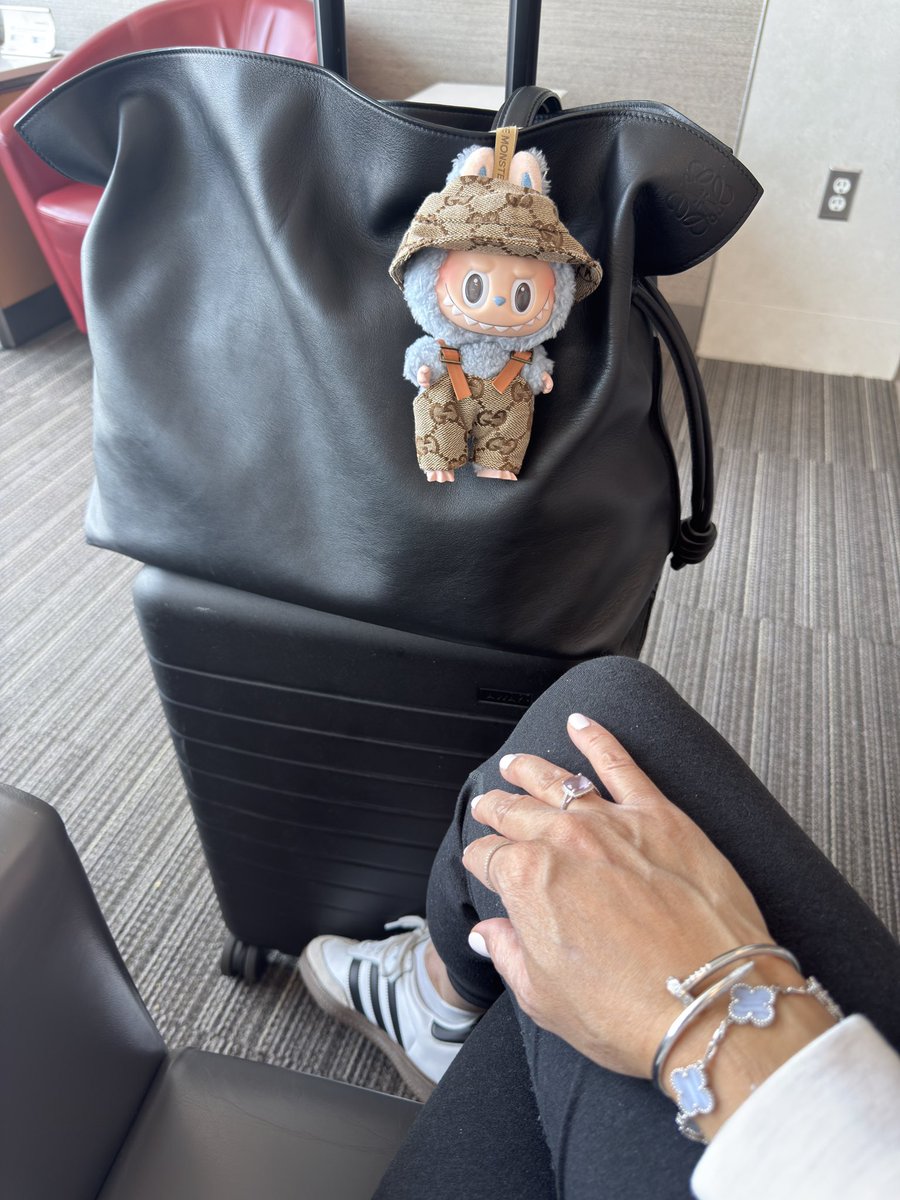 Kimmie Ng, MD, MPH (@kimmiengmd) on Twitter photo Coming for ya, #ASCO25, with only a carry-on & a #Labubu on my personal item 🤣 #ASCOFashion
Looking forward to seeing friends, colleagues, & mentors and hearing the latest science that will help our patients with cancer! <a href="/ASCO/">ASCO</a> <a href="/DanaFarber/">Dana-Farber</a> <a href="/DFarberYoungCRC/">Dana-Farber's Young-Onset Colorectal Cancer Center</a> Coming for ya, #ASCO25, with only a carry-on & a #Labubu on my personal item 🤣 #ASCOFashion
Looking forward to seeing friends, colleagues, & mentors and hearing the latest science that will help our patients with cancer! <a href="/ASCO/">ASCO</a> <a href="/DanaFarber/">Dana-Farber</a> <a href="/DFarberYoungCRC/">Dana-Farber's Young-Onset Colorectal Cancer Center</a>