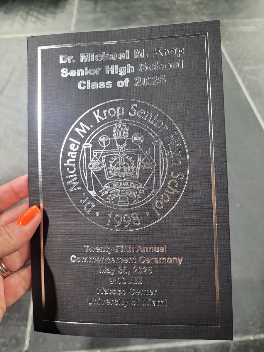 MDCPSAcademics's tweet image. Congratulations Seniors @KropSHS! You did it!!!