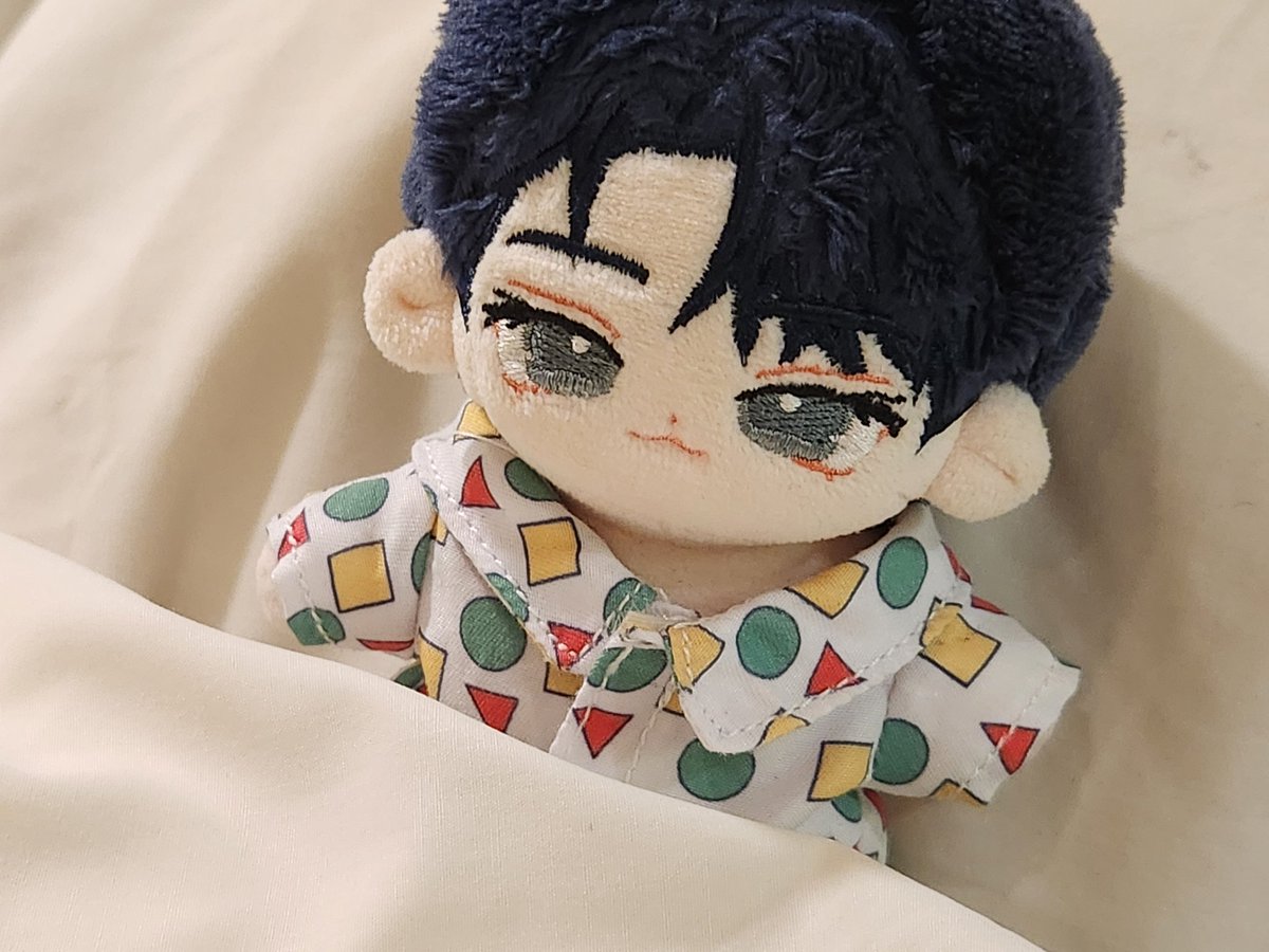 현깅이 티카한테 귀여움받을라고 잠옷 삼