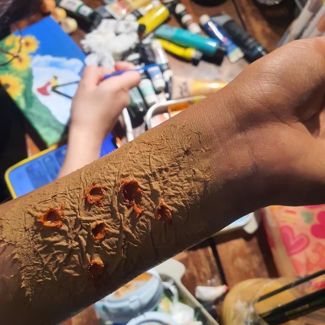 pb24523865's tweet image. #makeupeffect