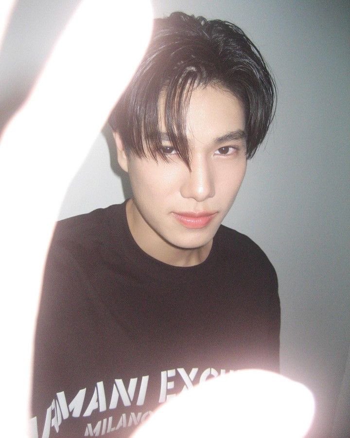 letjne's tweet photo. ⠀

⠀ 𝘿𝙧𝙚𝙨𝙨𝙚𝙙 𝙞𝙣 𝙘𝙖𝙡𝙢, 𝙬𝙖𝙡𝙠𝙞𝙣𝙜 𝙩𝙝𝙧𝙤𝙪𝙜𝙝 𝙩𝙝𝙚 𝙘𝙝𝙖𝙤𝙨 𝙬𝙞𝙩𝙝 𝙜𝙧𝙖𝙘𝙚.

⠀ https://t.co/gNYC82YQMI