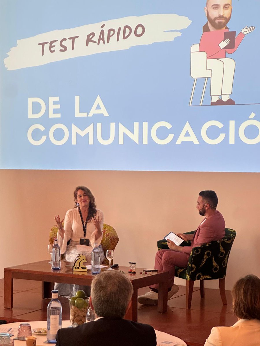 Maravillosa experiencia en la #CumbredeCeos en Segovia, hablando de habilidades para comunicar con impacto junto a el gran @rafarodriguez. Gracias @eventeasworld por hacerlo posible!! #Conferencias #comunicación