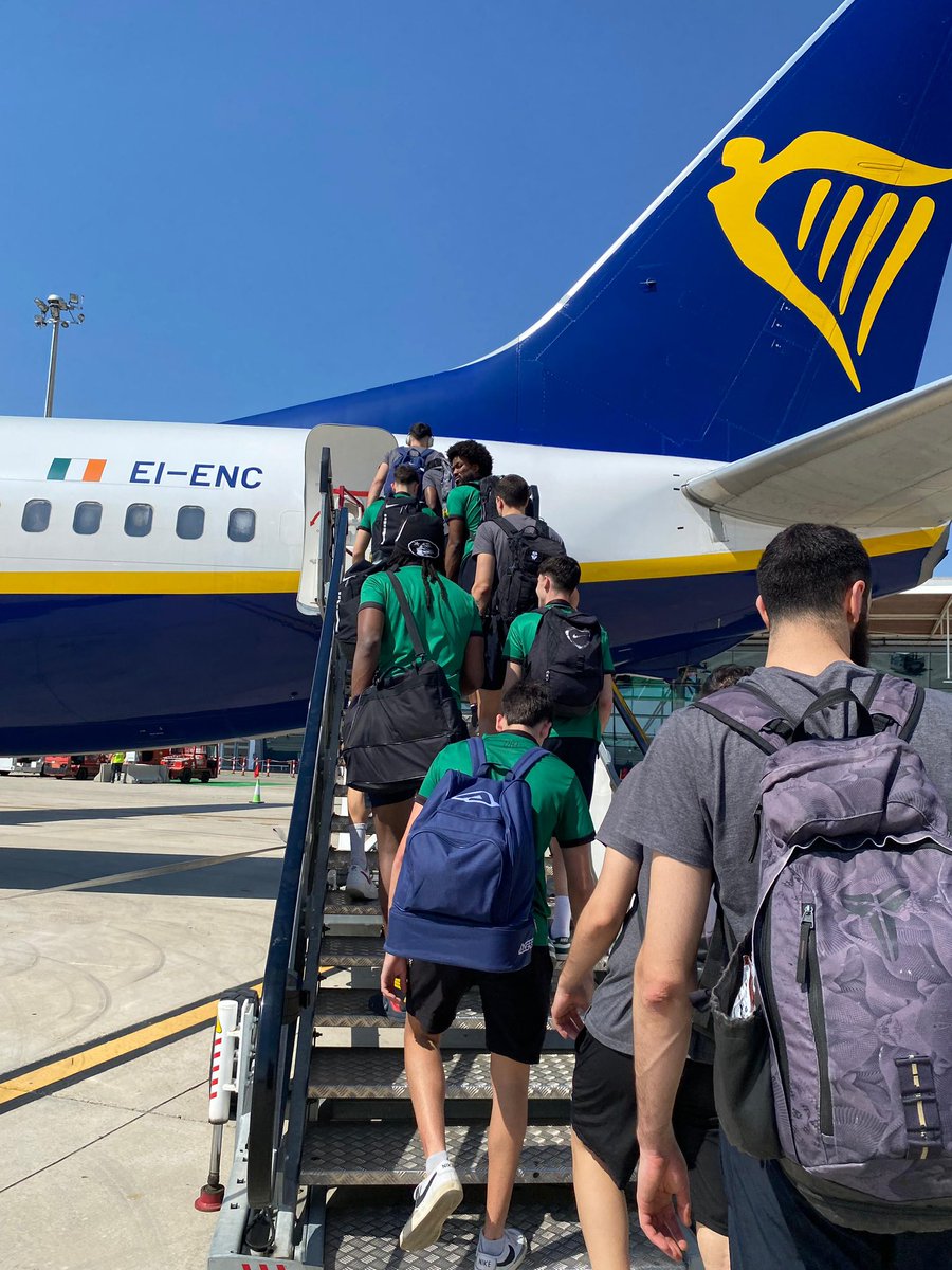 🪽Le hemos puesto alas a este sueño.

✈️Rumbo a Mallorca.

💚¡Aúpa Peñas 🤍

#clubbaloncestopeñas #lobehuescalamagia #EstamosEnLaFinal  #playoffs