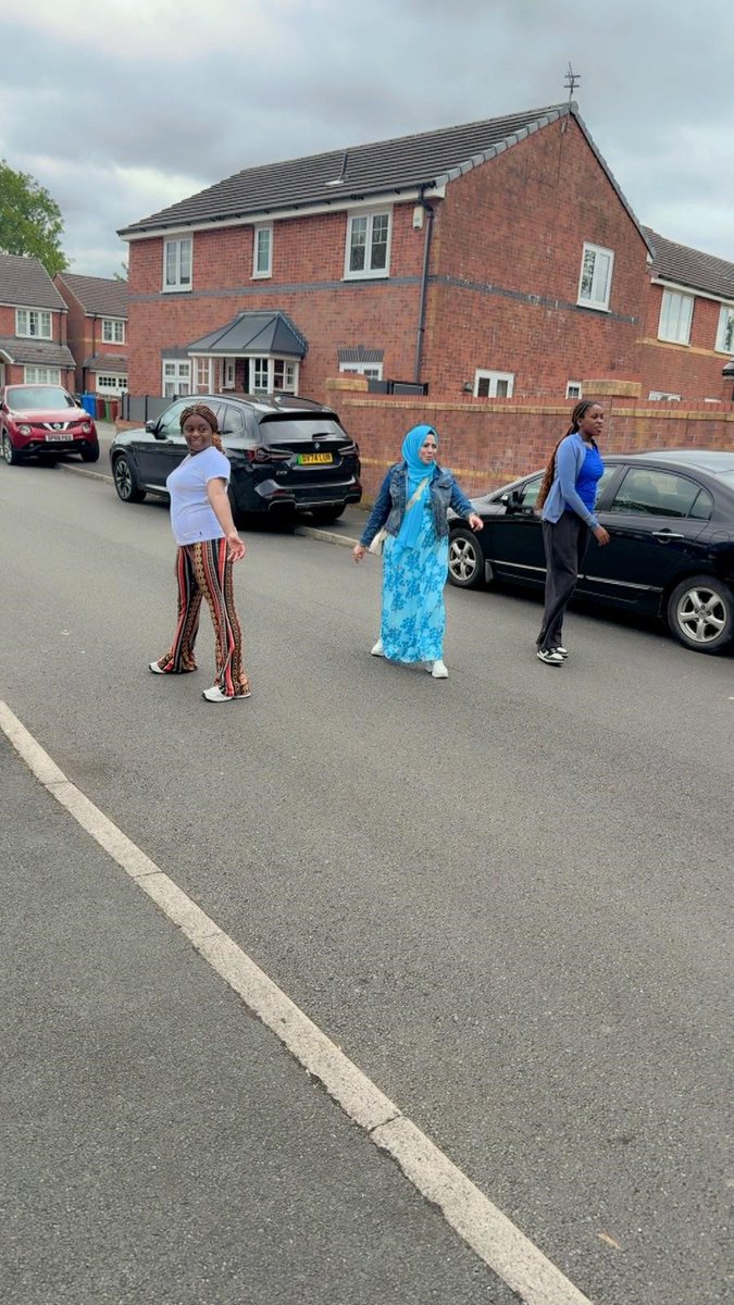 We did more than just play games at Active Streets today.  

Naz showed youngsters how to make small repairs to their bikes while Uzma's got racing!

Thanks to everyone for coming participating 🤾‍♀️