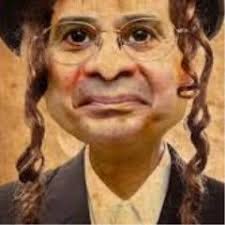 إلي مسلمي ومسيحي مصر … السيسي لا دين له

بالأمس إستولي السيسي علي دير سانت كاترين في سيناء. لقد تم إخلاءه من الرهبان والإستيلاء علي كل مافيه.

دير سانت كاترين هو الدير الوحيد في العالم الذى يضم مسجدًا بين مبانيه الأثرية. دير سانت كاترين أو القديسة كاترينا موجود في قلب سيناء، حيث