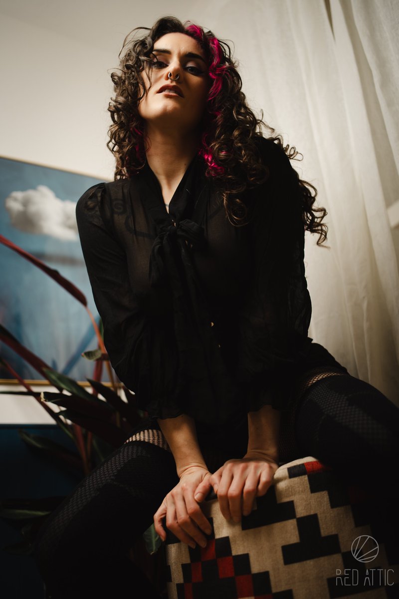 Poor brainwashed thing. Eager to drop again? A whole month with nothing new from me... oh, you must be craving my words so badly! Cruel of me, really, to leave you so long.