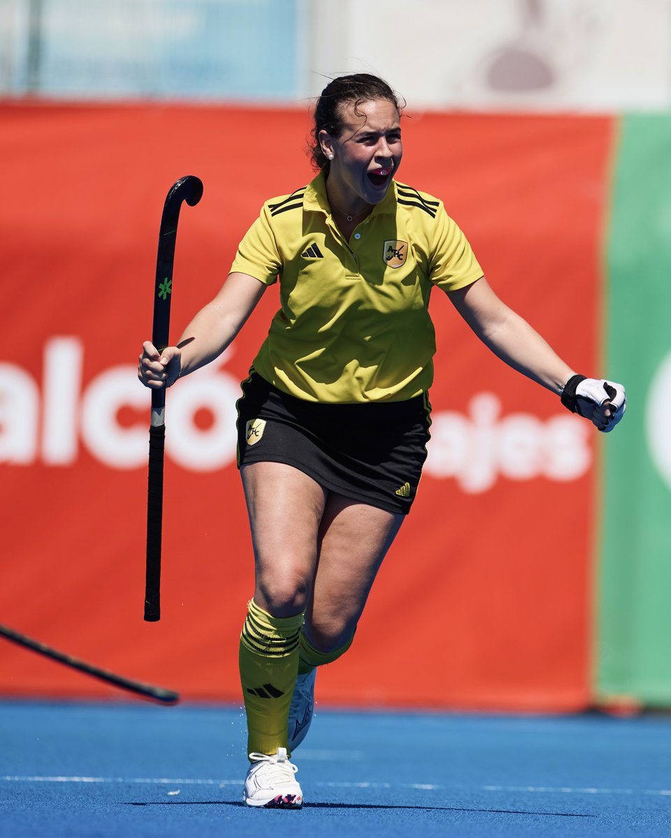 RFEH Hockey (@rfe_hockey) on Twitter photo FINAL 🏁
¡El Vallès Esportiu se planta en la Final de la #FinalFourHockey de DHB!
🆚 Vallès Esportiu 3 - 1 <a href="/clubegara/">Club Egara</a>
📍Estadio Martí Colomer
🏆 #FinalFourHockey
#FinalFourHockey | #HockeyEspaña FINAL 🏁
¡El Vallès Esportiu se planta en la Final de la #FinalFourHockey de DHB!
🆚 Vallès Esportiu 3 - 1 <a href="/clubegara/">Club Egara</a>
📍Estadio Martí Colomer
🏆 #FinalFourHockey
#FinalFourHockey | #HockeyEspaña